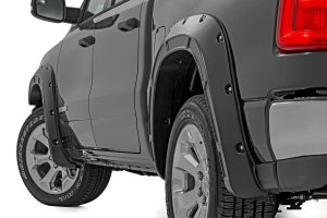 Ram 1500 Fender Flares - Rough Country - Defender - Gloss Black - 2025+